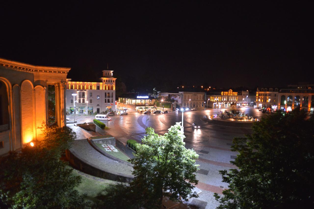 Central Apartments Kutaisi Exterior foto